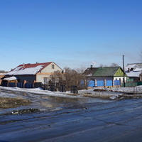 На улице Ялтинской.