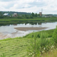 Вид на село в районе Льнозавода с левого берега реки Юг