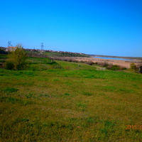 Одрадо-Кам"янка знаходиться на високому правому березі річки Козак.