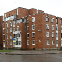 Улица Петровская, 12