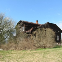 Руины усадьбы Пущина Горка в деревне Куйвози