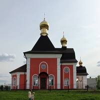 Храм в честь святых мучеников Флора и Лавра в селе Хохлово