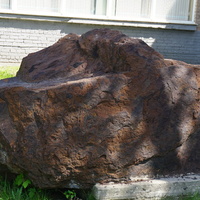 Памятник при институте.