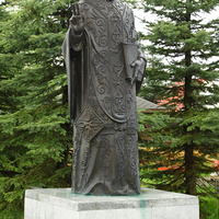 Статуя Святителя Николая Чудотворца