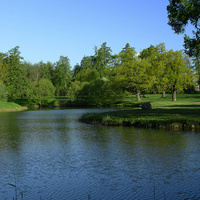 Фасадный пруд