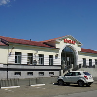 ж\д вокзал Никель.Тыльная сторона.