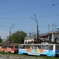 Пешеходный мост через ж\д пути...кольцо трамвая ст. Никель...