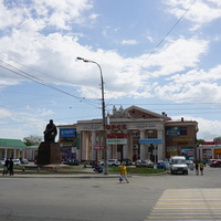 На площади Шевченко.