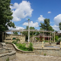 Остатки процветающего бизнеса.