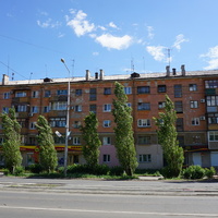 На улице Советской.