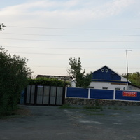 На Ялтинской улице.