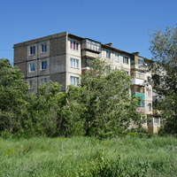 На улице Орской.