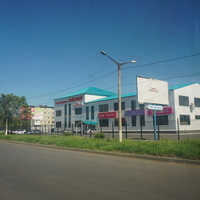 На улице Орской.