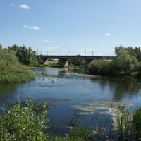 Мост через реку урал.Слева Азия...Справа Европа.