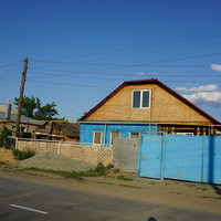 На улице Кандагачской.