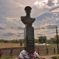 Памятник уроженцу села Шанчерово Василию Ивановичу Агапкину,открытый в 2014 году
