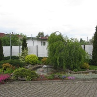 Территория церкови Нарвской иконы Божией Матери и Иоанна Кронштадского