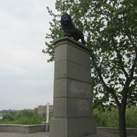 «Шведский лев», установленный в Нарве в память шведских солдат времен Северной войны