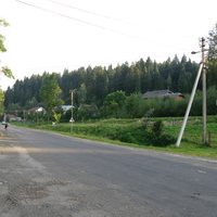 Дорога через село