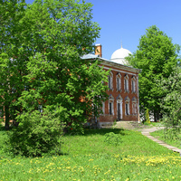Территория Свято-Успенского девичьего монастыря
