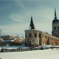 Заброшенные постройки Николае-Радовицкого монастыря. 90-е годы