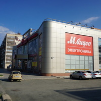 На проспекте Ленина.