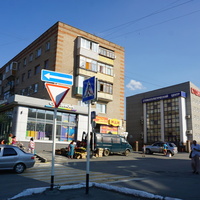 На проспекте Ленина.