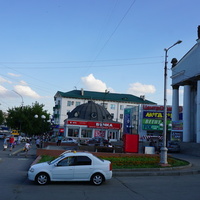 Нефтяников.