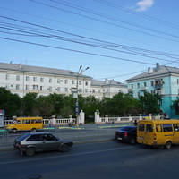 Нефтяников.