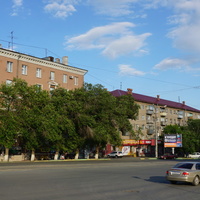 Город.