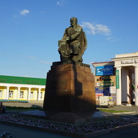 Памятник Т.Г.Шевченко.