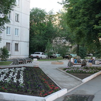 На Краматорской.