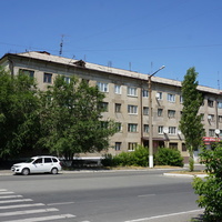 На улице Мира.