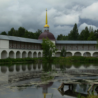 Столповая башня мужского монастыря