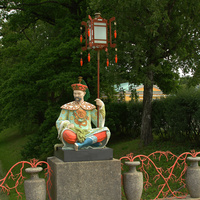 Фигура на Большом Китайском мосту