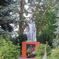 Памятник погибшим односельчанам в годы войны