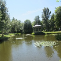 Усть-Нарва, в парке