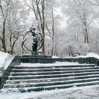Чернигов. Памятник жертвам Чернобыля.