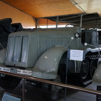 Павильон: Бронированные машины фашистской Германии