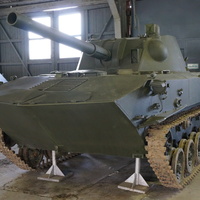 Павильон: Советские лёгкие танки и БМД, техника ВДВ