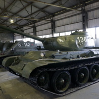 Павильон: Советские средние танки и САУ