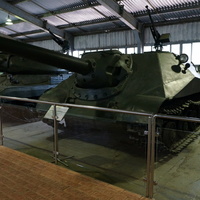 Павильон: Советские тяжёлые танки и САУ