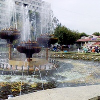 фонтан у торгового центра
