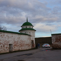 Монастырская стена и башня