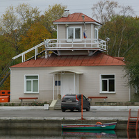 Спасательная станция на берегу Колонистского пруда