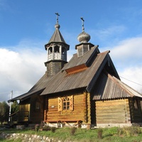 Храм  Василия Великого на месте бывшей усадьбы Поленова