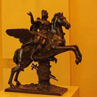 Эрмитаж. Скульптура "Слава на Пегасе".