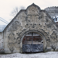 Белокаменные ворота Федоровского городка
