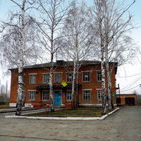 Здание администрации в селе Ивановская Лисица