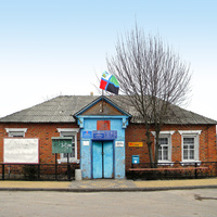 Здание администрации в селе Почаево